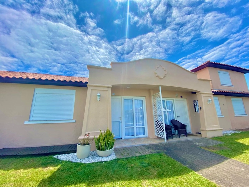 Casas à venda em Xangri-la, Condomínio Casa Hermosa Noiva do Mar.: 2ª foto da galeria de imagens do imóvel