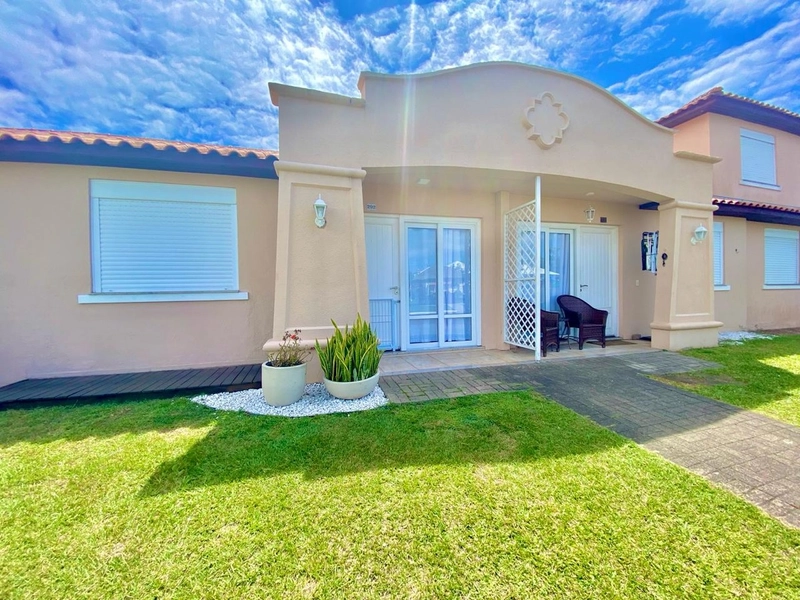 Casas à venda em Xangri-la, Condomínio Casa Hermosa Noiva do Mar.: 1ª foto da galeria de imagens do imóvel