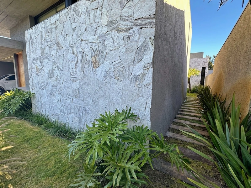 CASA EM ATLÂNTIDA COM 04 SUÍTES,  ALTO PATRÃO.: 36ª foto da galeria de imagens do imóvel