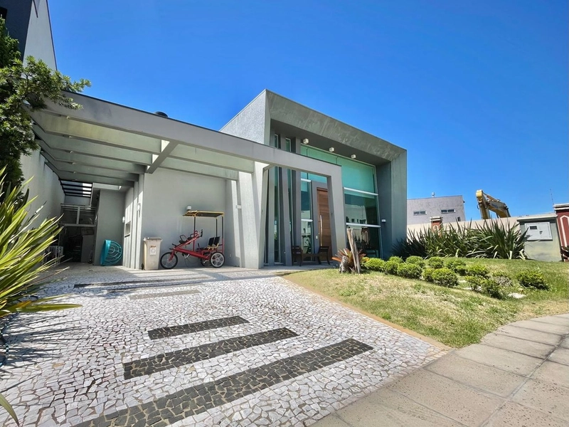 Casa Térrea sendo 4 suítes, com Piscina. melhor condomínio de Capão.: 1ª foto da galeria de imagens do imóvel