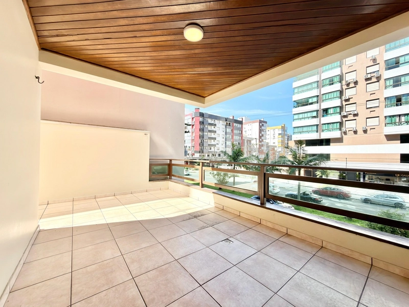 AMPLO APARTAMENTO FRENTE AVENIDA À VENDA: 5ª foto da galeria de imagens do imóvel