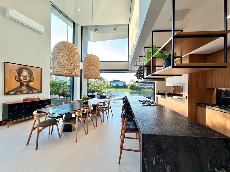CASA DE LUXO À VENDA EM XANGRI-LÁ! BEIRA-LAGO • 5 SUÍTES • AO LADO DA ÁREA VERDE: 7ª foto da galeria de imagens do imóvel