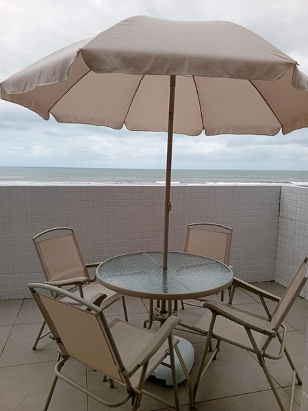 Apartamento Mobiliado com Terraço Apenas a 1 Quadra do Mar: 16ª foto da galeria de imagens do imóvel