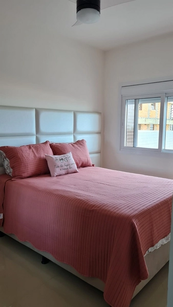 Apartamento Mobiliado com Terraço Apenas a 1 Quadra do Mar: 7ª foto da galeria de imagens do imóvel