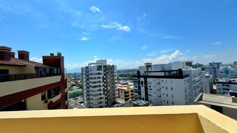 Duplex com 02 dormitórios, Mobiliado, sacada em L a 03 quadras do mar: 18ª foto da galeria de imagens do imóvel