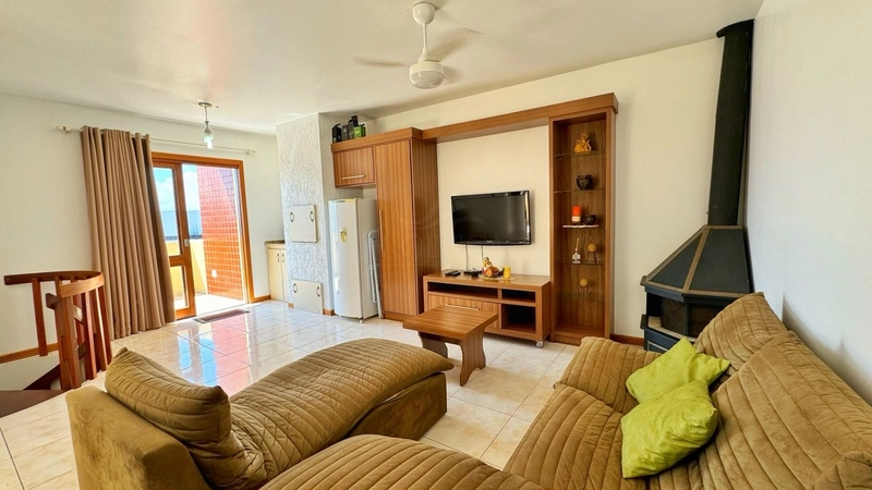 Duplex com 02 dormitórios, Mobiliado, sacada em L a 03 quadras do mar: 35ª foto da galeria de imagens do imóvel