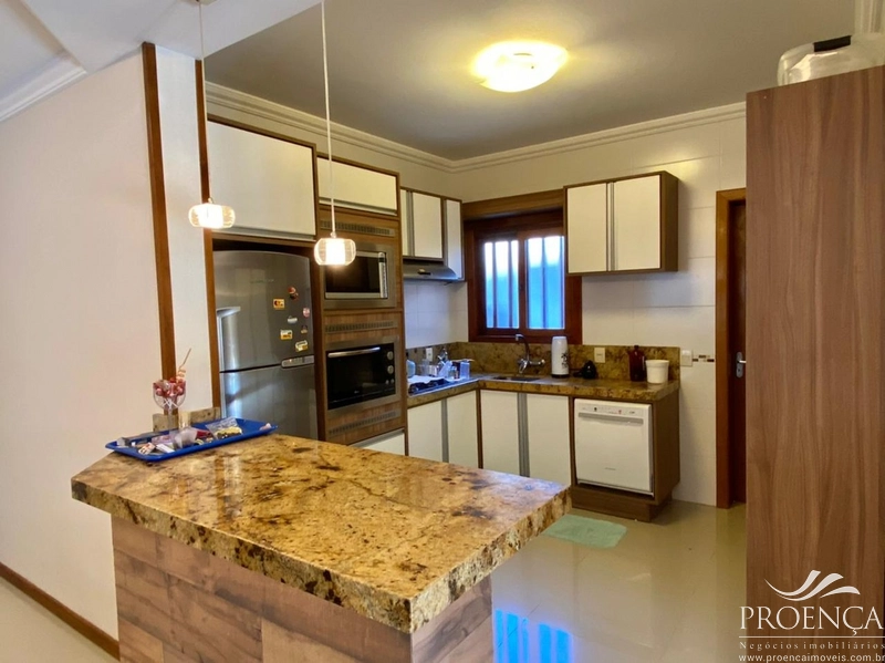 Casa mobiliada e decorada, a poucos metros do mar: 11ª foto da galeria de imagens do imóvel
