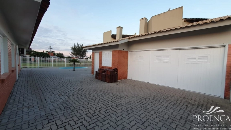 Excelente Casa Térrea sendo 4 Dormitórios, 2 suítes, a próximo do Mar.: 13ª foto da galeria de imagens do imóvel