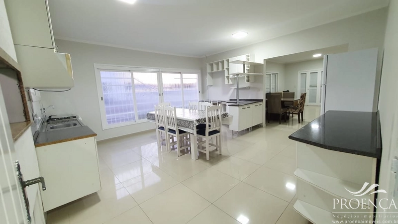 Excelente Casa Térrea sendo 4 Dormitórios, 2 suítes, a próximo do Mar.: 9ª foto da galeria de imagens do imóvel