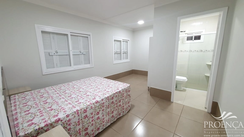 Excelente Casa Térrea sendo 4 Dormitórios, 2 suítes, a próximo do Mar.: 23ª foto da galeria de imagens do imóvel