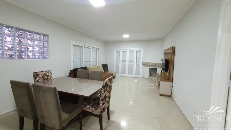 Excelente Casa Térrea sendo 4 Dormitórios, 2 suítes, a próximo do Mar.: 8ª foto da galeria de imagens do imóvel