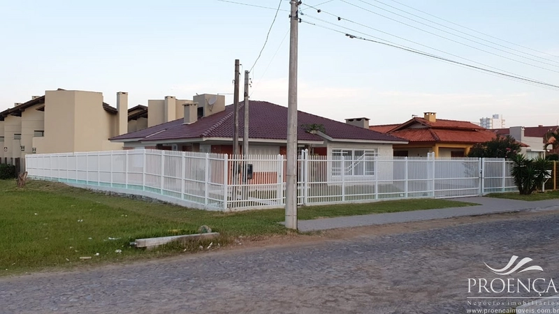 Excelente Casa Térrea sendo 4 Dormitórios, 2 suítes, a próximo do Mar.: 4ª foto da galeria de imagens do imóvel