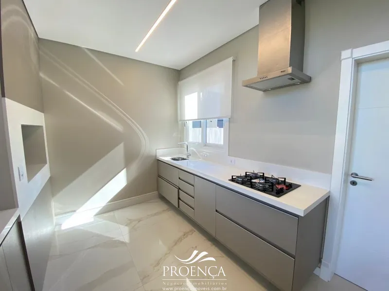 Excelente Casa composta de 4 suítes.: 3ª foto da galeria de imagens do imóvel