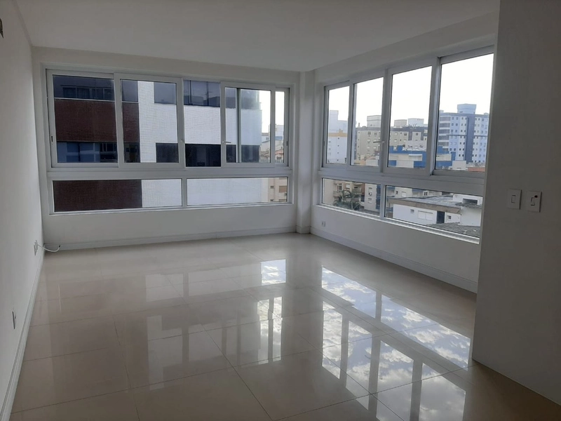 Apartamento 03 dormitórios, centro, Capão da Canoa!: 8ª foto da galeria de imagens do imóvel