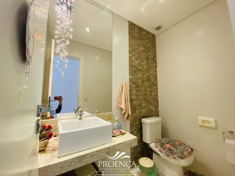 Mobiliada e decora Casa para morador, bem construído, Piscina.: 16ª foto da galeria de imagens do imóvel
