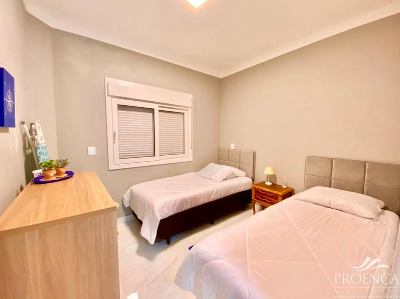 Casa nova, mobiliada e decorada pertinho do mar.: 5ª foto da galeria de imagens do imóvel