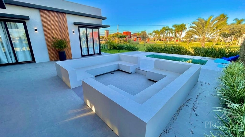 Casa em Condomínio em XANGRI-LÁ com 4 suítes - Riviera: 39ª foto da galeria de imagens do imóvel