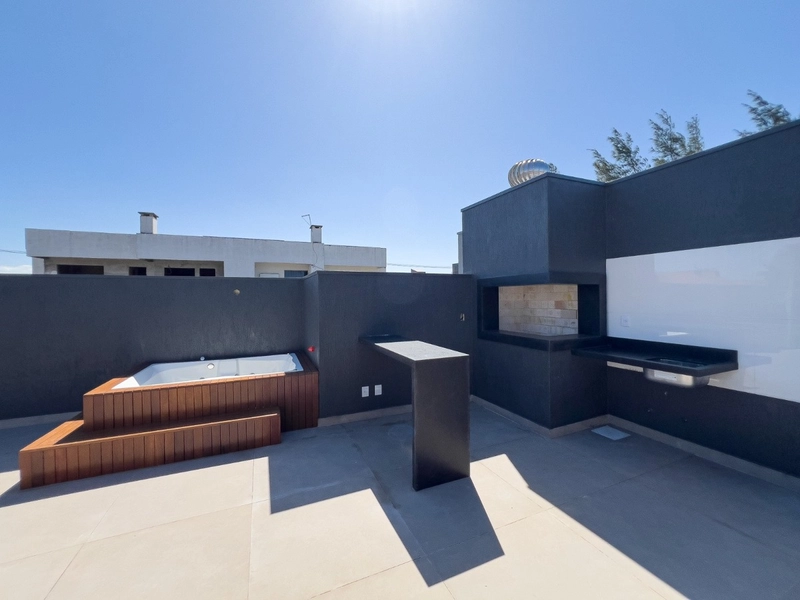 Casa nova em zona nobre de Capão !: 15ª foto da galeria de imagens do imóvel