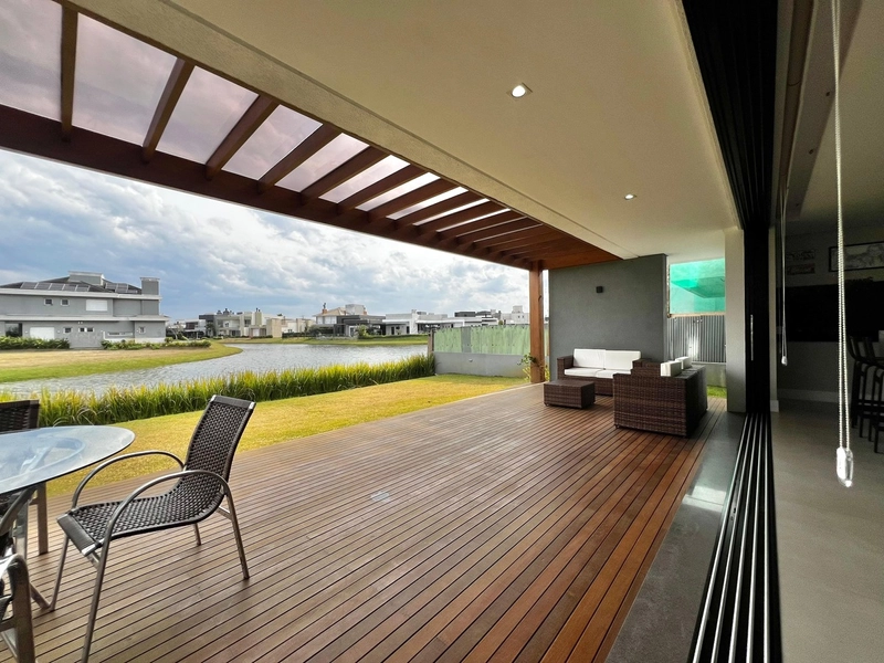 Casas à venda em Xangri-Lá, Condomínio Riviera. Rainha do Mar.: 1ª foto da galeria de imagens do imóvel