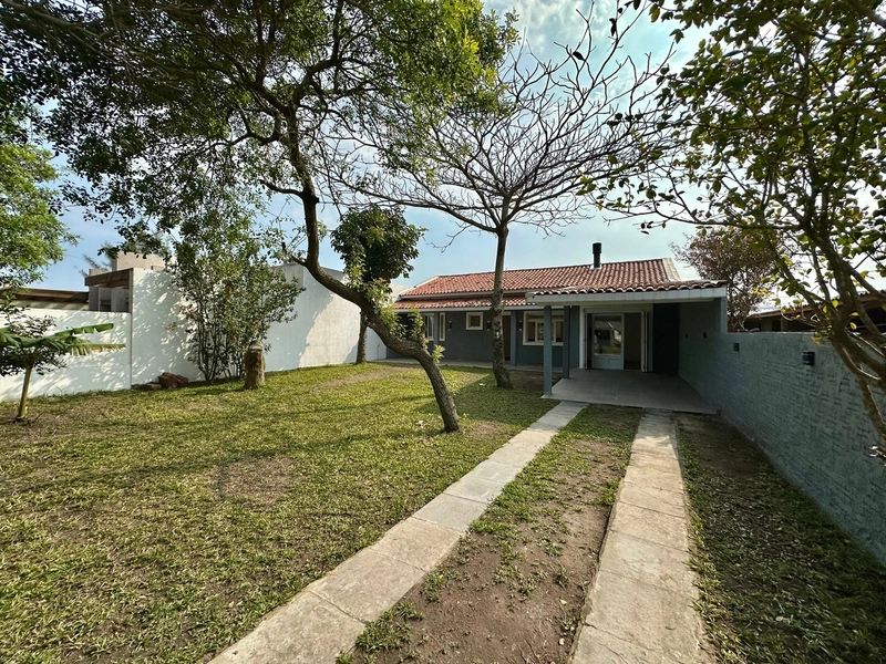 Casa fora de condomínio jardim beira Mar Capão da Canoa: 1ª foto da galeria de imagens do imóvel