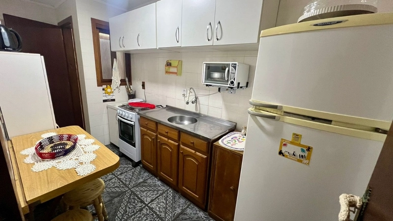 Apartamento de frente, 2 dormitórios, dependência, mobiliado, box!: 6ª foto da galeria de imagens do imóvel