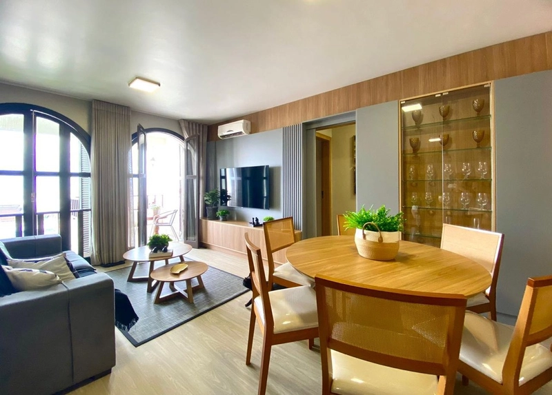 Apartamento com 2 dormitórios na beira mar de Capão da Canoa Centro.: 2ª foto da galeria de imagens do imóvel