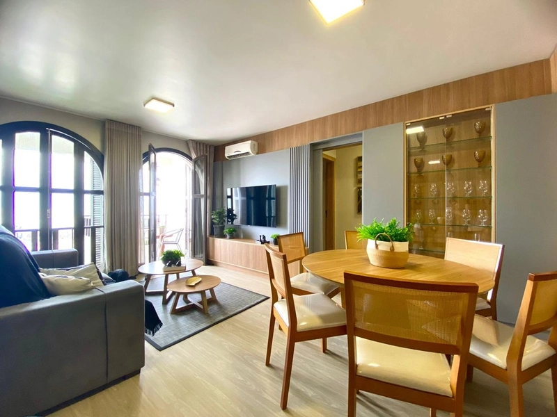 Apartamento com 2 dormitórios na beira mar de Capão da Canoa Centro.: 3ª foto da galeria de imagens do imóvel