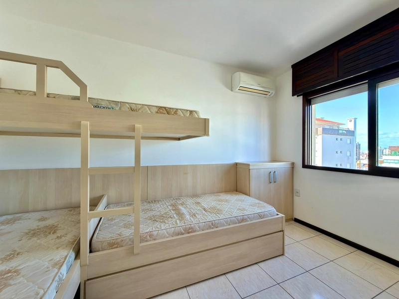 Apartamento com 3 box living amplo com vista mar!!: 1ª foto da galeria de imagens do imóvel