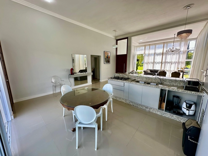 Casa Térrea com 3 suítes à venda no condomínio Dubai Resort.: 10ª foto da galeria de imagens do imóvel