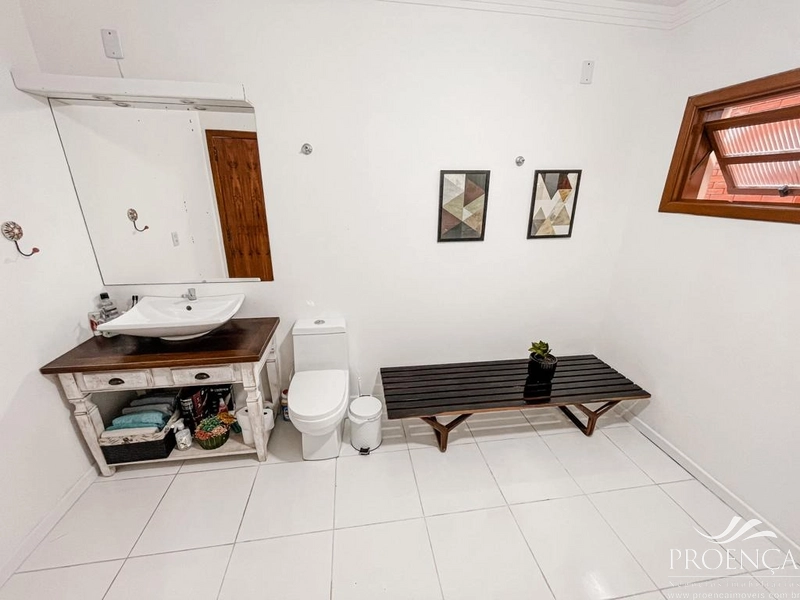 Sobrado 3 Dormitórios, suite, em bairro Girassol, Capão da Canoa.: 25ª foto da galeria de imagens do imóvel