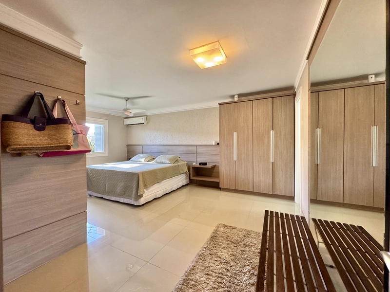 CASA TÉRREA EM REGIÃO NOBRE DE XANGRI-LÁ!: 10ª foto da galeria de imagens do imóvel