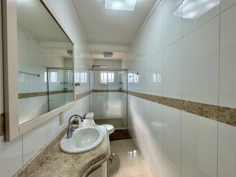CASA TÉRREA EM REGIÃO NOBRE DE XANGRI-LÁ!: 2ª foto da galeria de imagens do imóvel