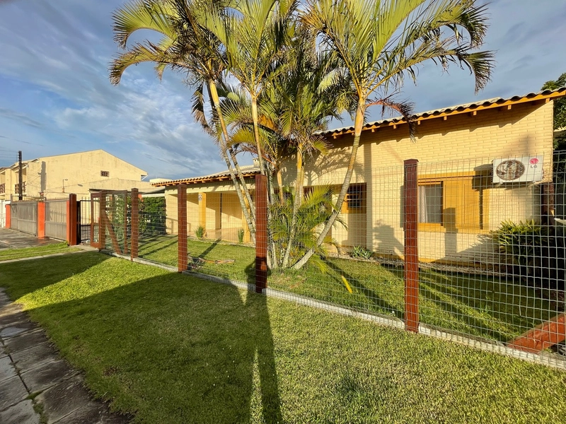 Casa com 03 dormitórios e anexo nos fundos, Zona Nova, Capão da Canoa: 13ª foto da galeria de imagens do imóvel