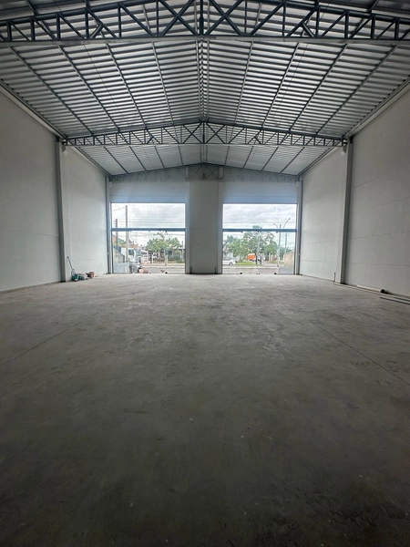 Loja comercial com 300m² de área Av. Rudá centro Capão da Canoa: 15ª foto da galeria de imagens do imóvel