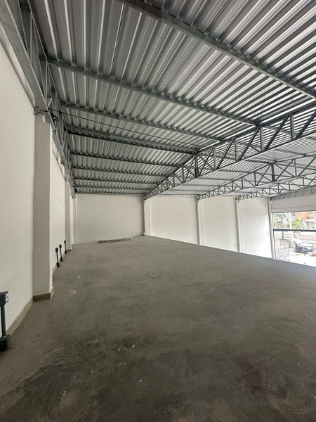 Loja comercial com 300m² de área Av. Rudá centro Capão da Canoa: 7ª foto da galeria de imagens do imóvel