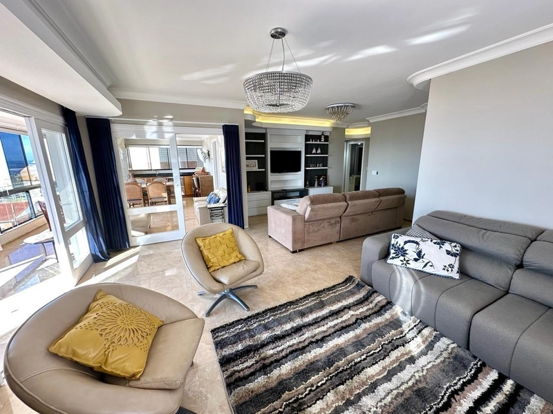 Apartamento 4 dormitórios,sendo2 suítes, 2 vagas, Beira Mar!: 15ª foto da galeria de imagens do imóvel