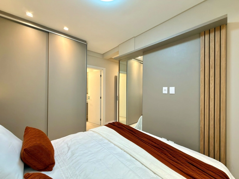 APARTAMENTO À VENDA EM CAPÃO DA CANOA! 3 DORMITÓRIOS • VISTA MAR E PRAÇA • MOBILIADO: 15ª foto da galeria de imagens do imóvel