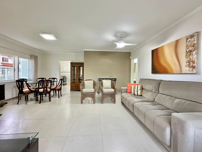Casa 3 Dormitórios com suíte Com piscina  Capão Novo: 2ª foto da galeria de imagens do imóvel