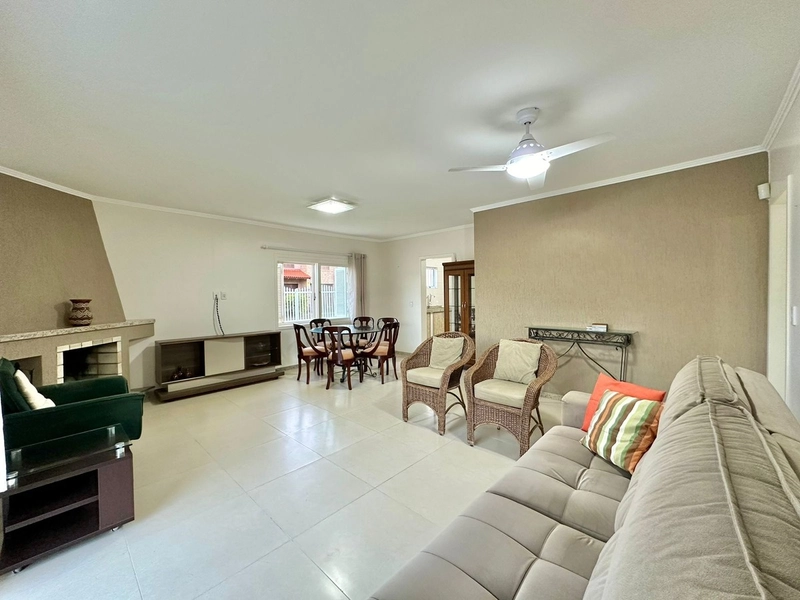 Casa 3 Dormitórios com suíte Com piscina  Capão Novo: 20ª foto da galeria de imagens do imóvel