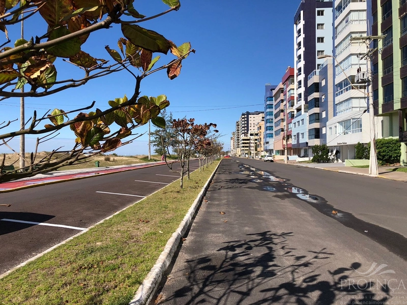 De Frente , sacada com Churrasqueira Vista Mar.: 23ª foto da galeria de imagens do imóvel