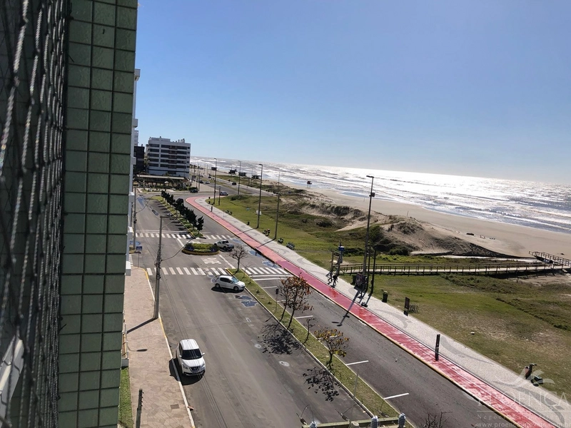 De Frente , sacada com Churrasqueira Vista Mar.: 10ª foto da galeria de imagens do imóvel