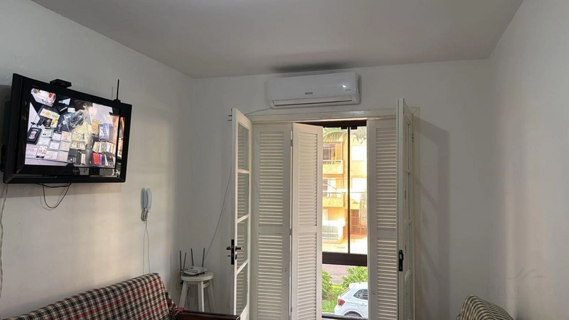 Apartamento 2 dormitórios c/ box,  centro de Capão a 50 metros do mar.: 8ª foto da galeria de imagens do imóvel