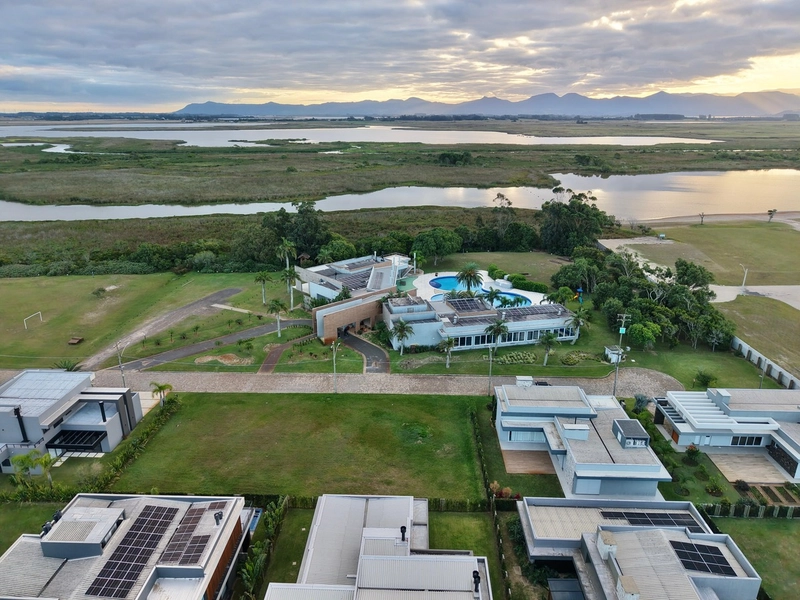 TERRENO À VENDA NO COND. NÁUTICO LAGOA DO PASSO: 2ª foto da galeria de imagens do imóvel