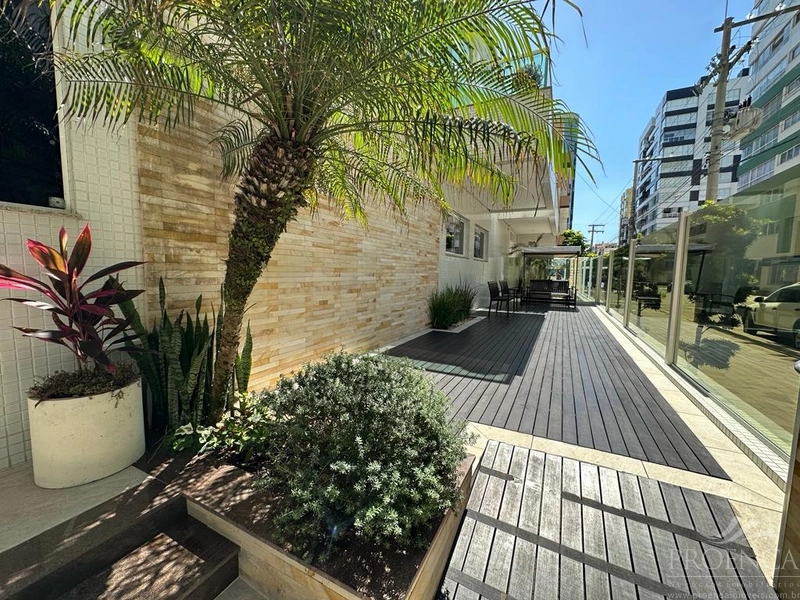 Apartamento com dois dormitórios, sacada de frente em Capão Da Canoa.: 34ª foto da galeria de imagens do imóvel