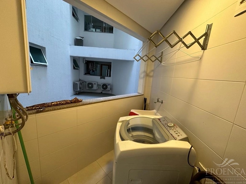 Apartamento com dois dormitórios, sacada de frente em Capão Da Canoa.: 19ª foto da galeria de imagens do imóvel