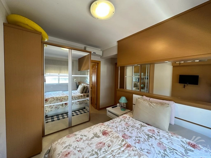 Apartamento com dois dormitórios, sacada de frente em Capão Da Canoa.: 29ª foto da galeria de imagens do imóvel
