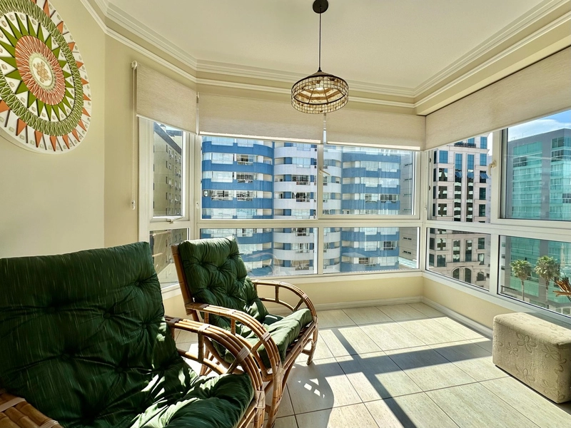 APARTAMENTO À VENDA COM VISTA PARA O MAR: 1ª foto da galeria de imagens do imóvel