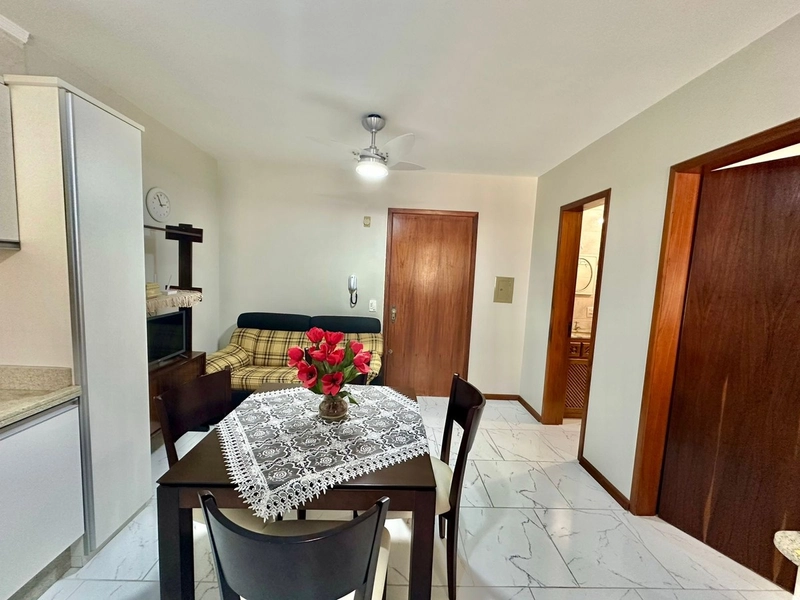 Apartamento de 1 dormitório com box, no Centro de Capão da Canoa.: 2ª foto da galeria de imagens do imóvel