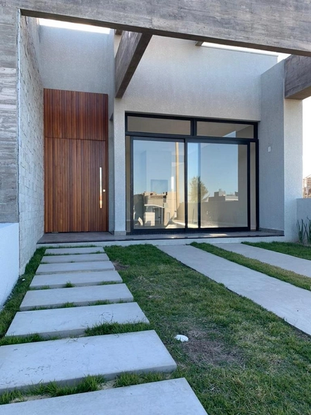 Excelente casa Nova com 03 dormitórios Suíte, 02 quadras do mar: 10ª foto da galeria de imagens do imóvel