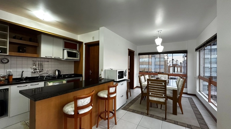 Apartamento de 2 dormitórios sendo 1 suíte - Centro - Capão da Canoa: 2ª foto da galeria de imagens do imóvel